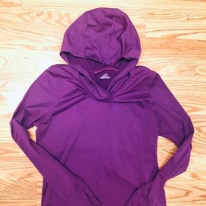 Under Armour fuchsia cold gear hooded long sleeve szL with THUMB HOLES
